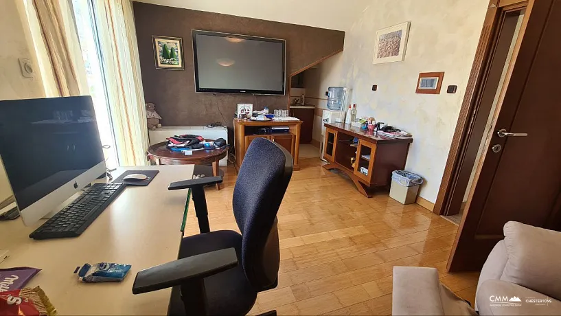 House in a quiet area of ​​Budva overlooking the sea.