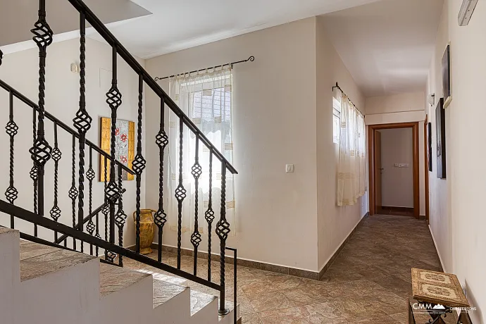 Sea view villa in Becici