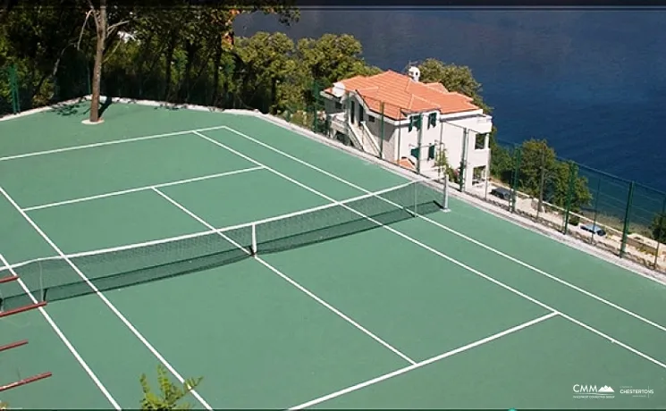 Apartment with three bedrooms and sea views, with swimming pool