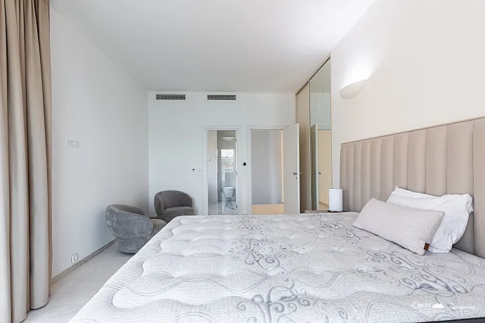 Luxurious villas in the PURE MANSIONS complex