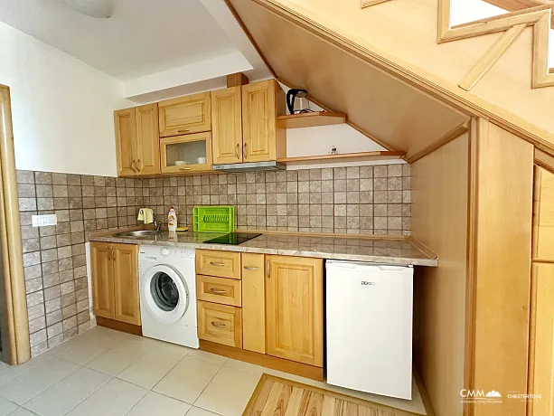 Three storey house in Dobra Voda 308m2