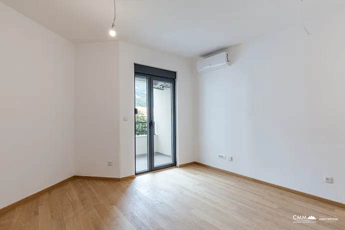 Modern Studio Apartment with a Stunning View of Nature