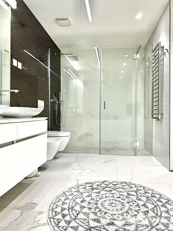 Luxurious apartment in Budva with sea view