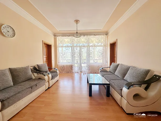 Three storey house in Dobra Voda 308m2