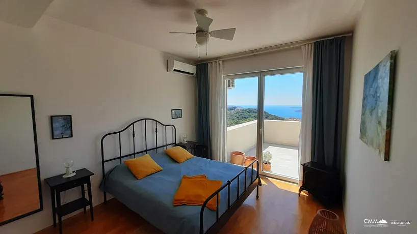 Three-bedroom apartment in Herceg Novi, 173 m²