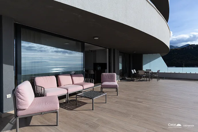 For sale: an exclusive, fully furnished luxury apartment with a spacious terrace.