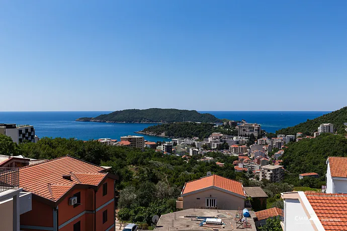 Sea view villa in Becici