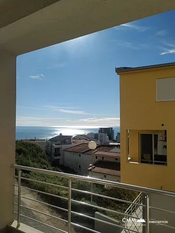 Two-bedroom apartment with sea view in Ulcinj