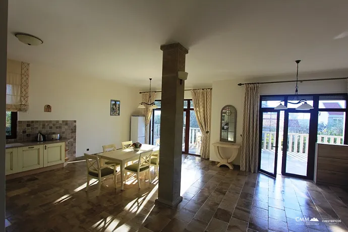 Luxurious villa in Petrovac