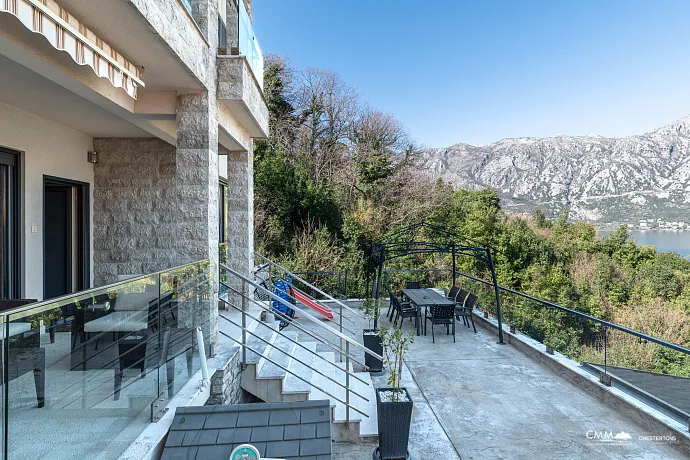 Luxurious apartments in Kostanjica