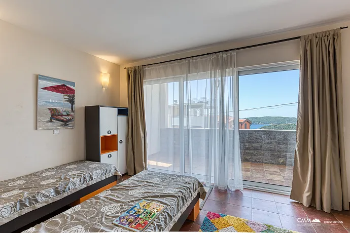 Sea view villa in Becici