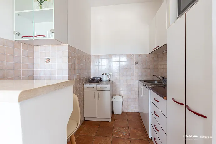 34 m² Studio Apartment with Sea View and Terrace — Petrovac