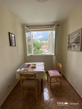 Apartment for sale in Herceg Novi with a sea view