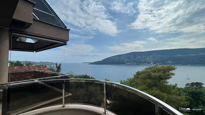 Excellent villa in the center of Herceg Novi