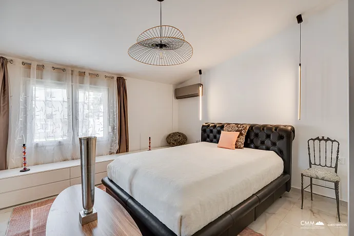 Two-storey spacious house in Sutomore