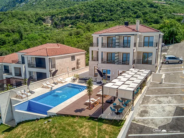 Villa for sale in a luxury complex in Blizikuce