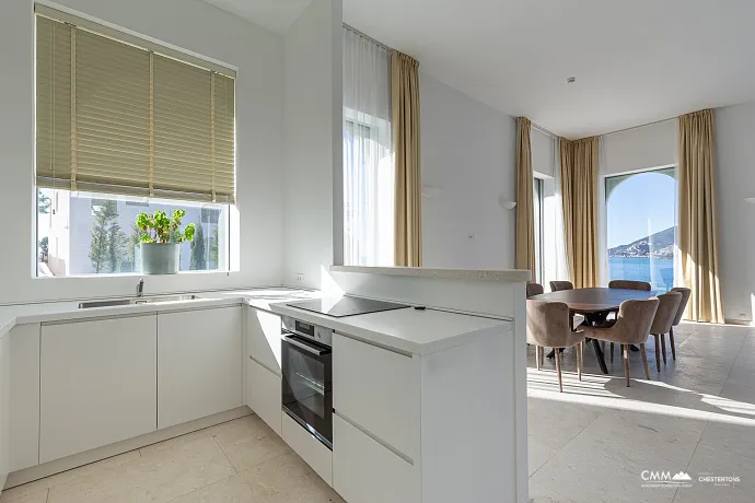 Luxurious villas in the PURE MANSIONS complex