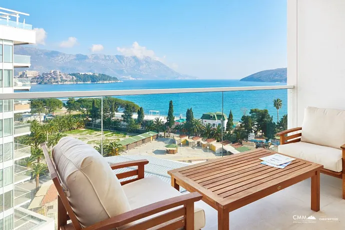 Luxury apartment in Budva