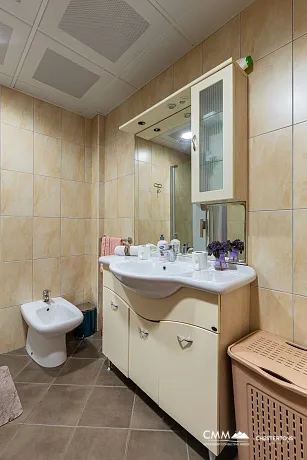 Modern apartment in Pržno, 46 m², near the sea