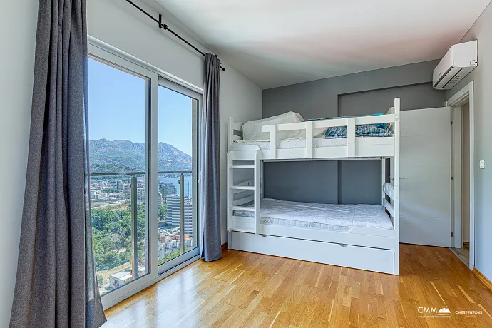 Luxury Penthouse in 5★ Resort with Rooftop Jacuzzi & Sunrise Views