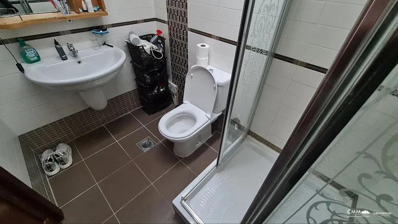 House in a quiet area of ​​Budva overlooking the sea.