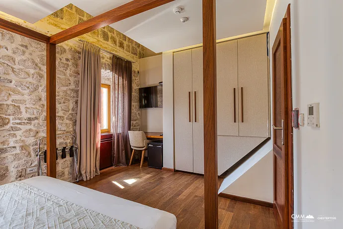 Luxury Villa with Panoramic Sea View – Elegance and Comfort Combined