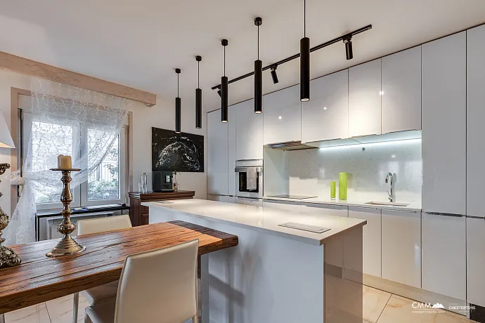 Two-storey spacious house in Sutomore