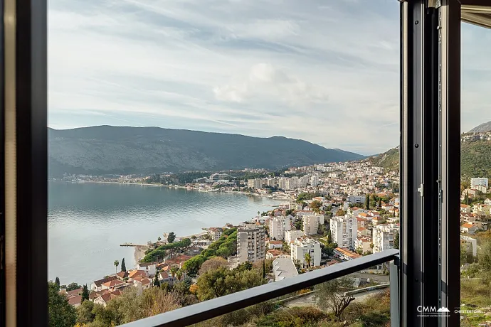 Apartments in complex with swimming pool in Herceg Novi