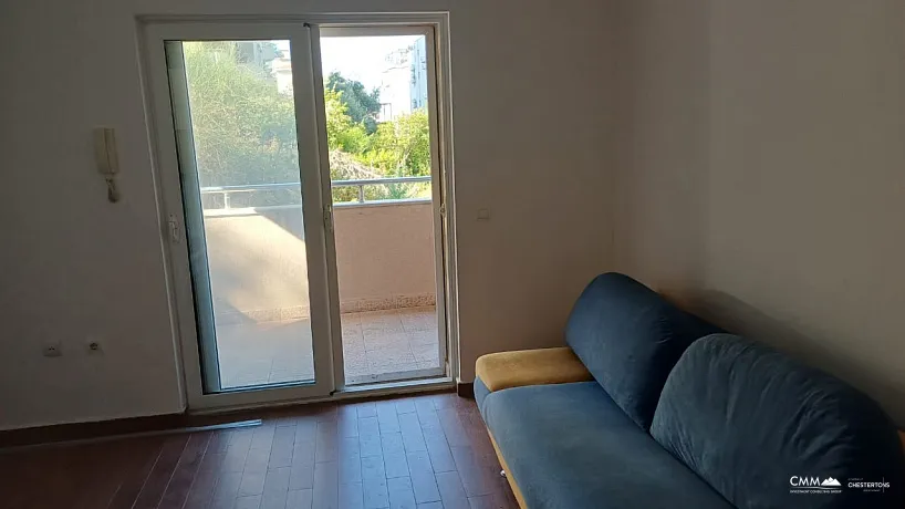 Spacious  1-Bedroom Apartment in Rafailovići