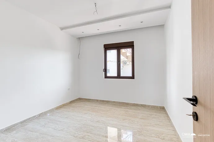 Renovated apartment in Tivat, 78 m²