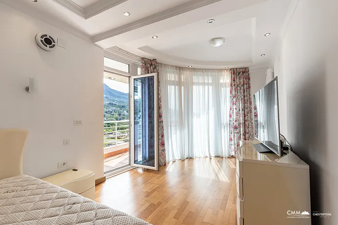Luxurious villas in Bar