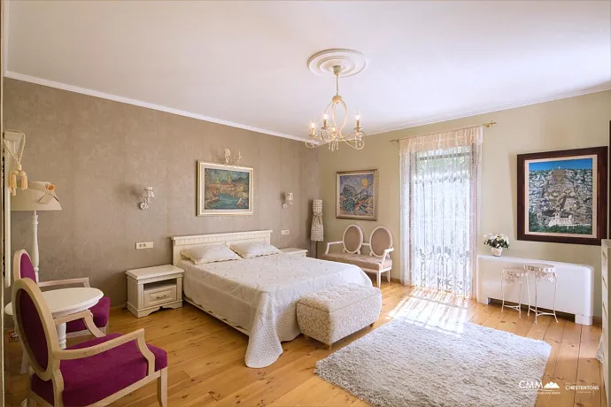 Luxurious villa in Prcanj