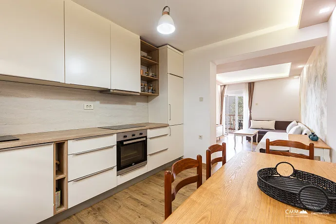 Two-bedroom apartment in Pržno, 87m²