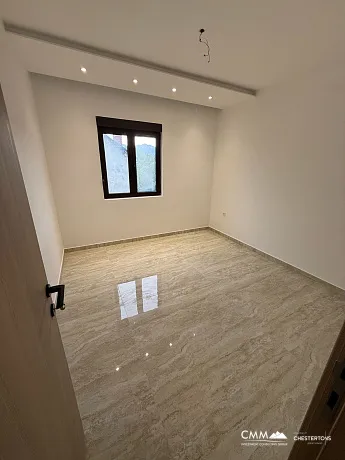 Renovated apartment in Tivat, 78 m²