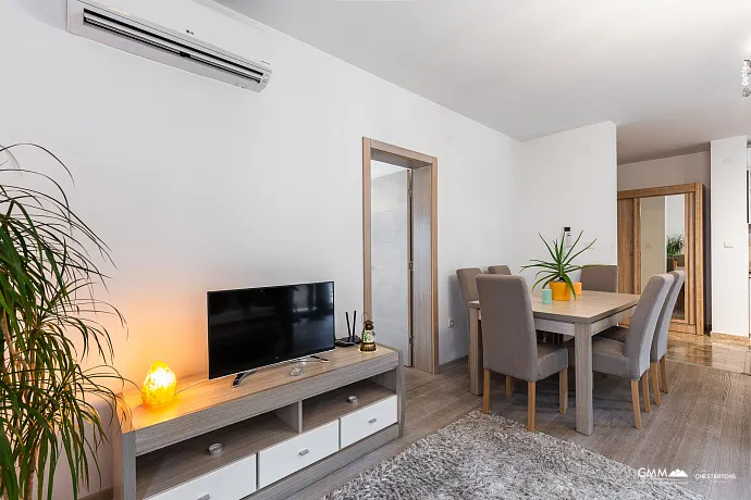 Stylish apartment 74 m² in Pržno