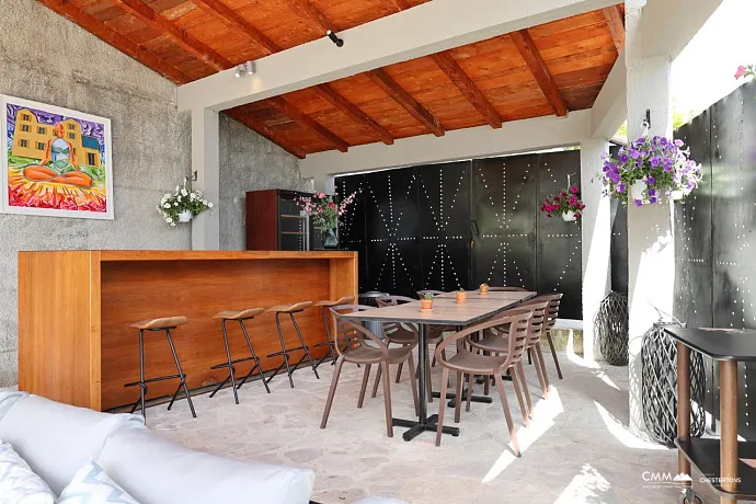 Luxury Villa with Panoramic Sea View – Elegance and Comfort Combined