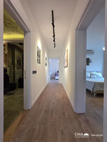 Luxury Three-Bedroom Apartment with Private Sauna 300 m from the Sea – Bečići (107 m²)