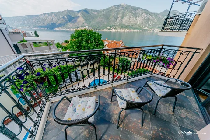 Apartment with two bedrooms near the sea in Kotor