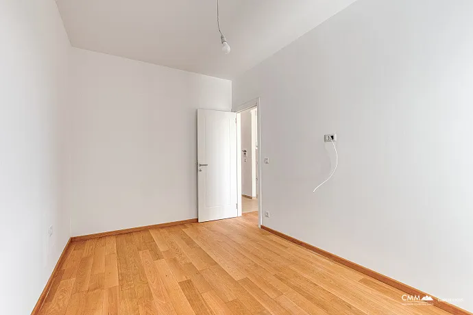 One-bedroom apartment with garage, Bečići