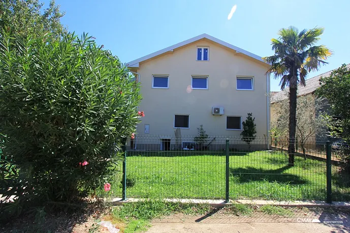 Two-storey house in Donji Stoj