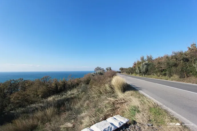 Land in Budva with sea view