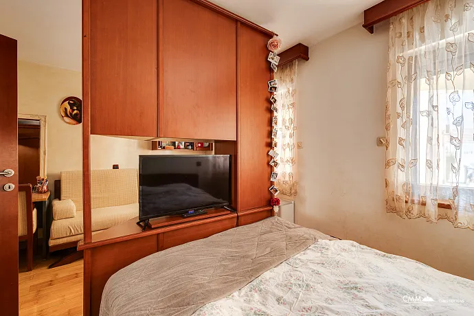 House in a quiet area of Budva overlooking the sea.