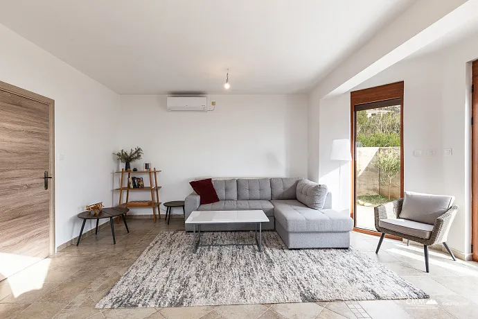 Spacious 3-Story House with Sea View in Blizikuce