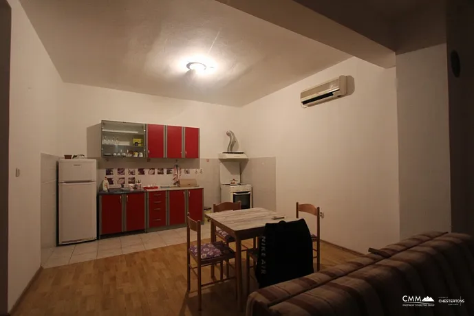 A furnished house in Topla