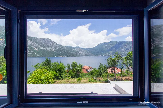 Spectacular Villa with pool overlooking the Bay of Kotor