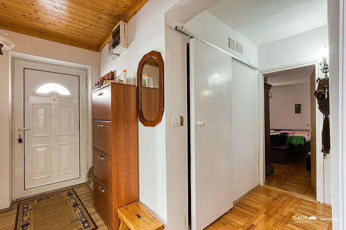 A townhouse wiht mountine view in Budva