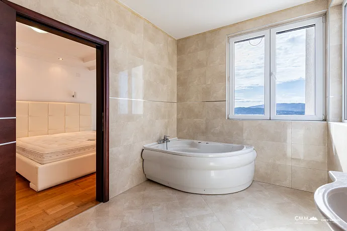 Luxurious villas in Bar