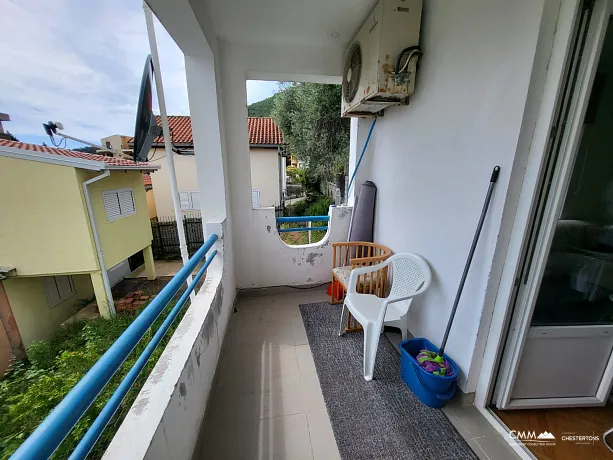 Two-bedroom apartment  in Petrovac in a quiet neighborhood within walking distance from the beach