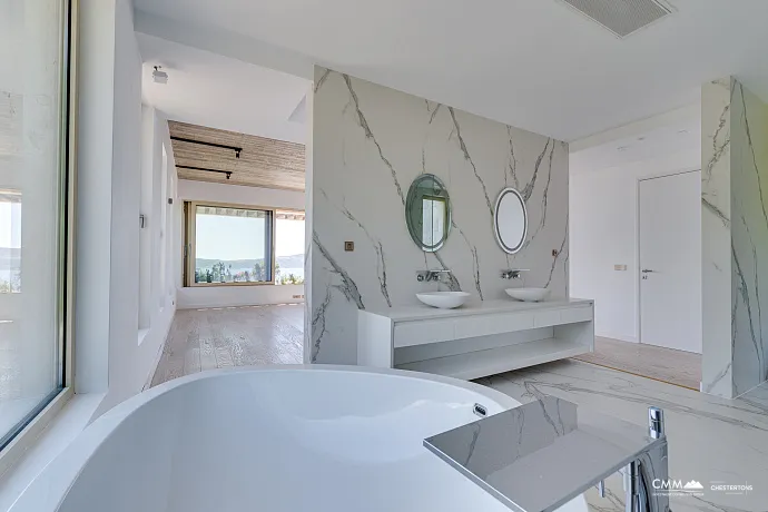 Forest Bay Retreat