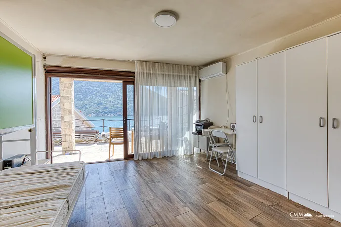Luxury Villa with Panoramic Sea View – Elegance and Comfort Combined